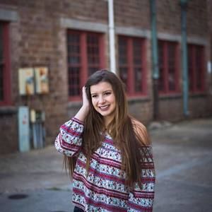 Meet your Posher, Clara